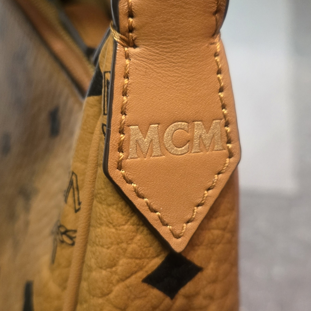 MCM Small Aren Shoulder Bag w/COA - Picture 12 of 13